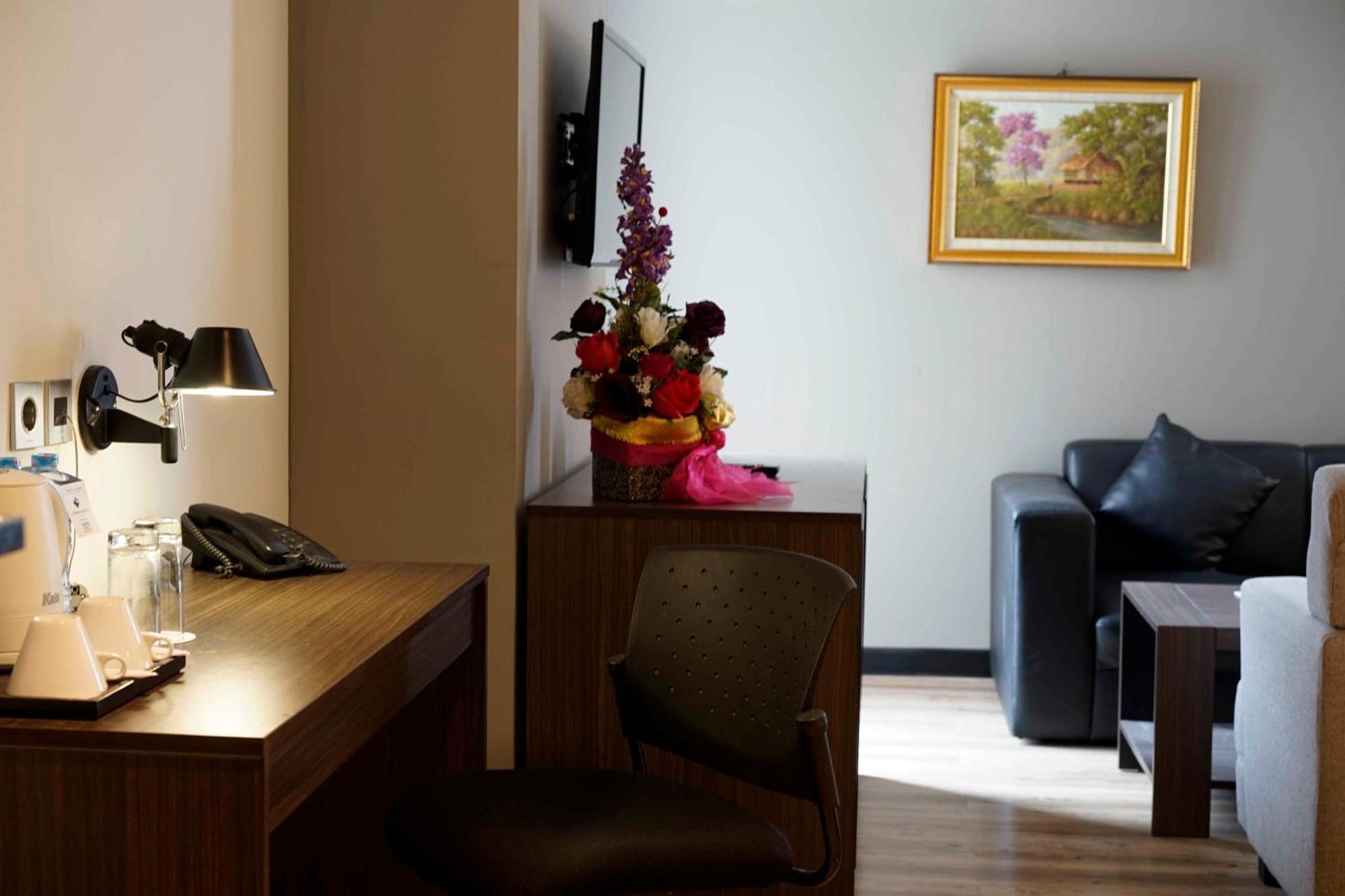 Yunna Hotel Lampung Bandar Lampung Eksteriør bilde
